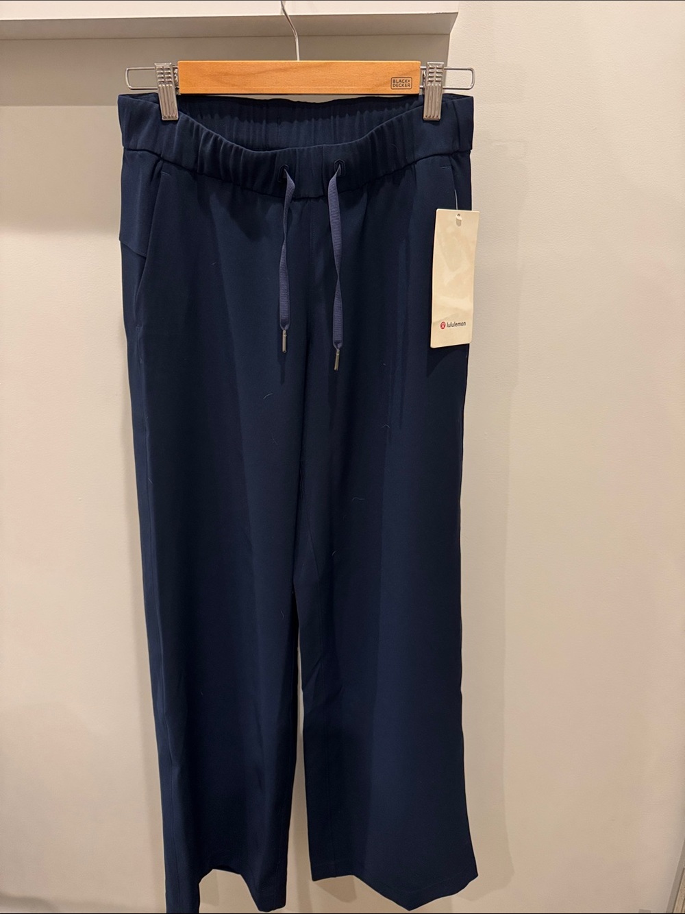 Lululemon wide leg pants